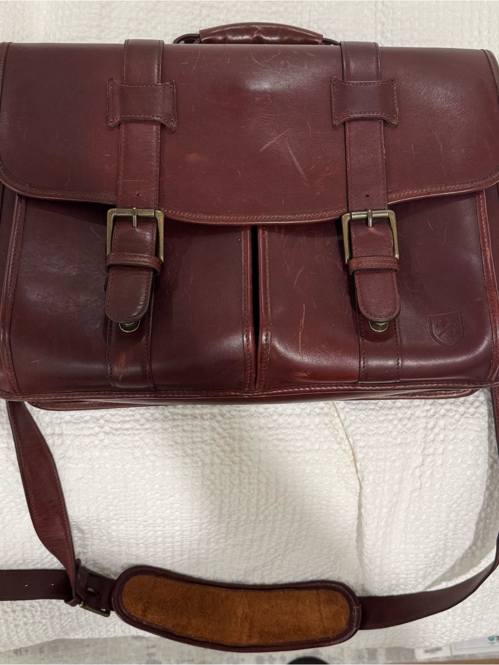Allen Edmonds Genuine Leather Briefcase / Messenger Bag – Brown